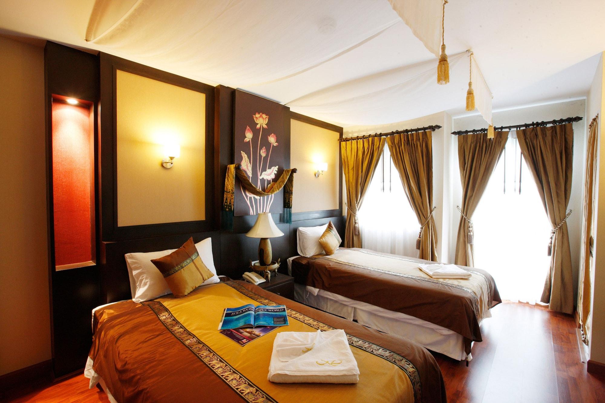 Mirth Sathorn Hotel Bangkok Kültér fotó